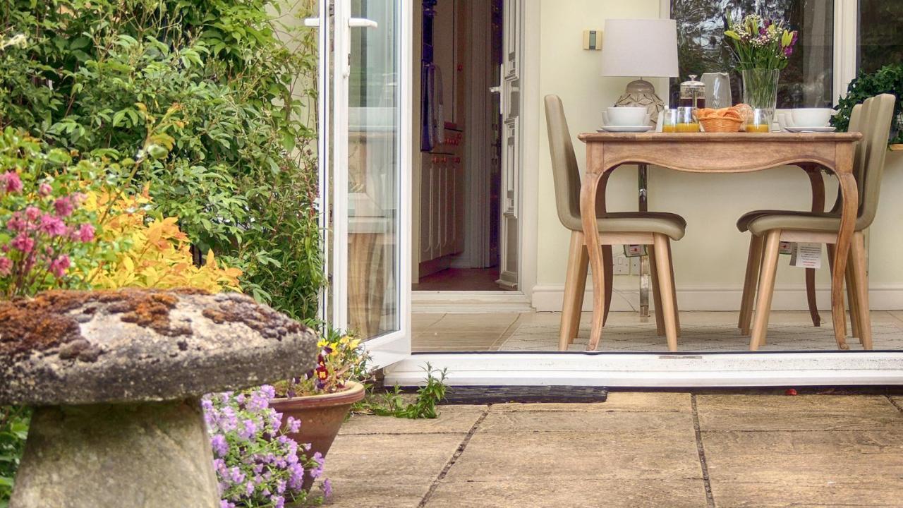 Ivy Cottage Bourton-on-the-Water Exterior photo